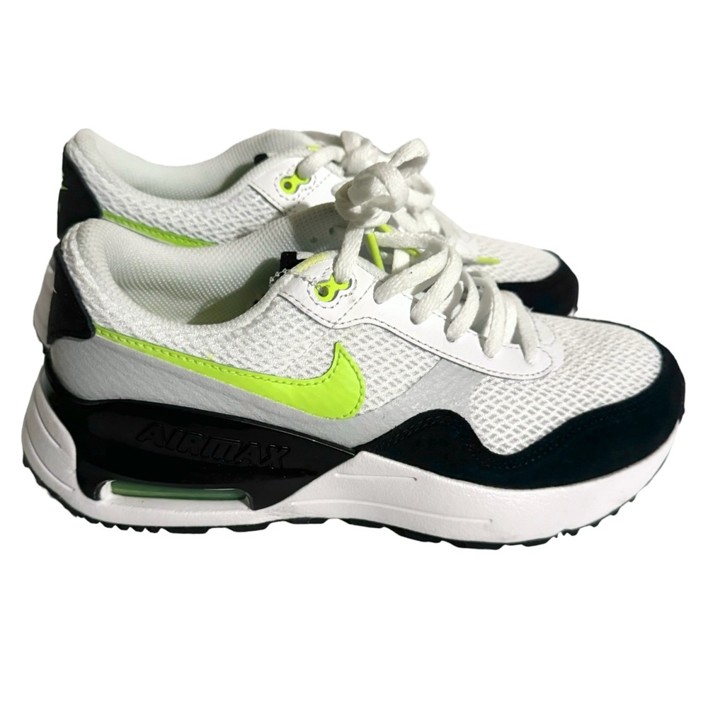 Nike Air Max SYSTM Sneaker in White/Black/Volt/Platinum Size 5Y